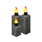 Три светло-серые свечи (горящие).png